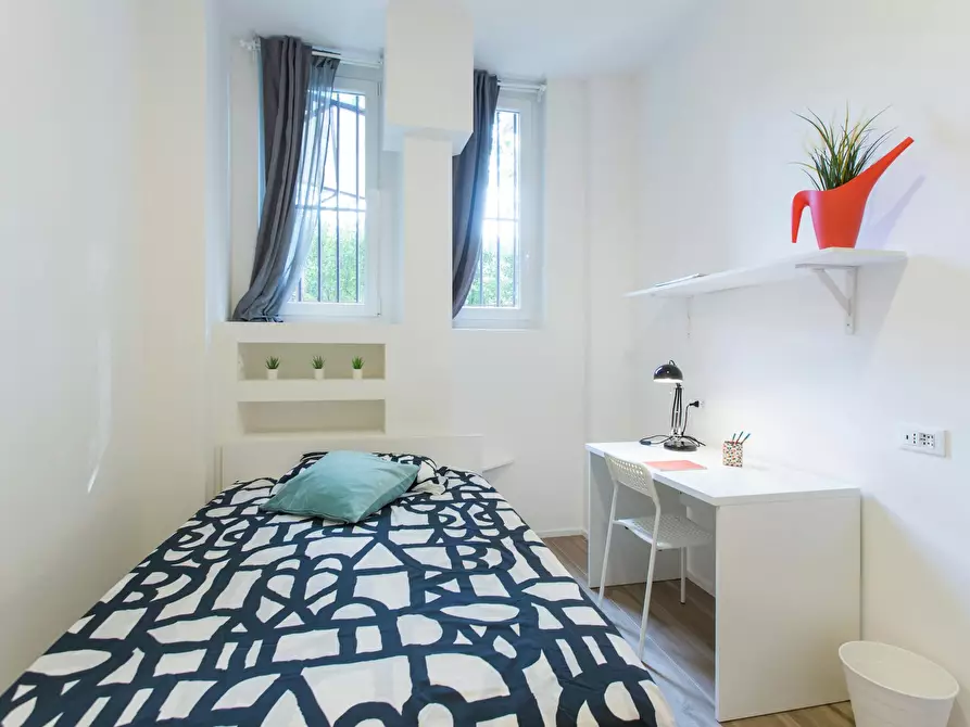 Immagine 5 di Camera condivisa in affitto  in Via Alessandro Milesi a Milano