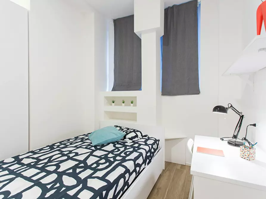 Immagine 6 di Camera condivisa in affitto  in Via Alessandro Milesi a Milano