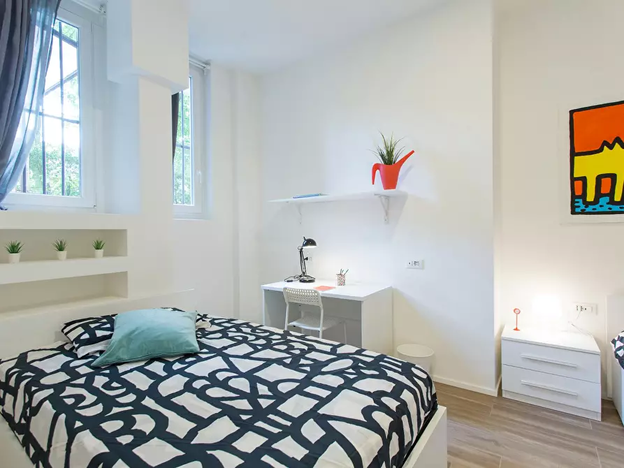 Immagine 3 di Camera condivisa in affitto  in Via Alessandro Milesi a Milano