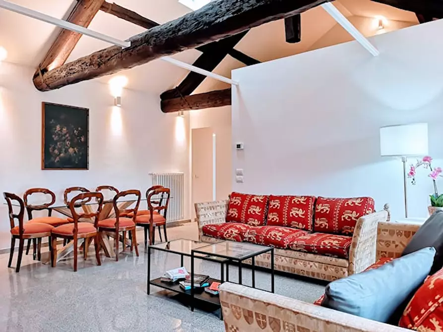 Immagine 4 di Appartamento in affitto  in Via Borromei a Milano