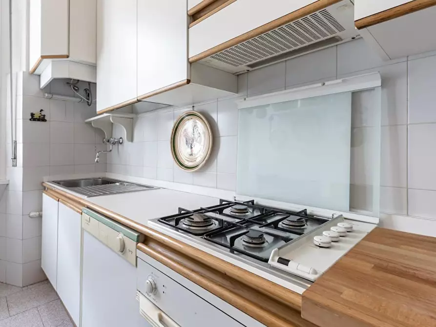 Immagine 5 di Appartamento in affitto  in Via San Gregorio a Milano