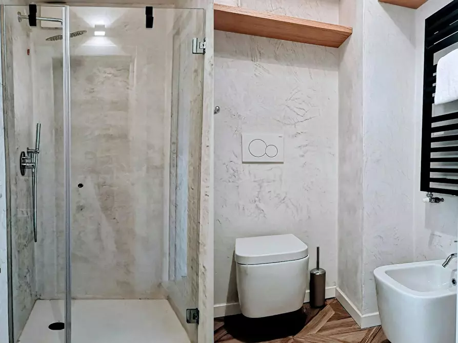 Immagine 10 di Appartamento in affitto  in Via Varese a Milano