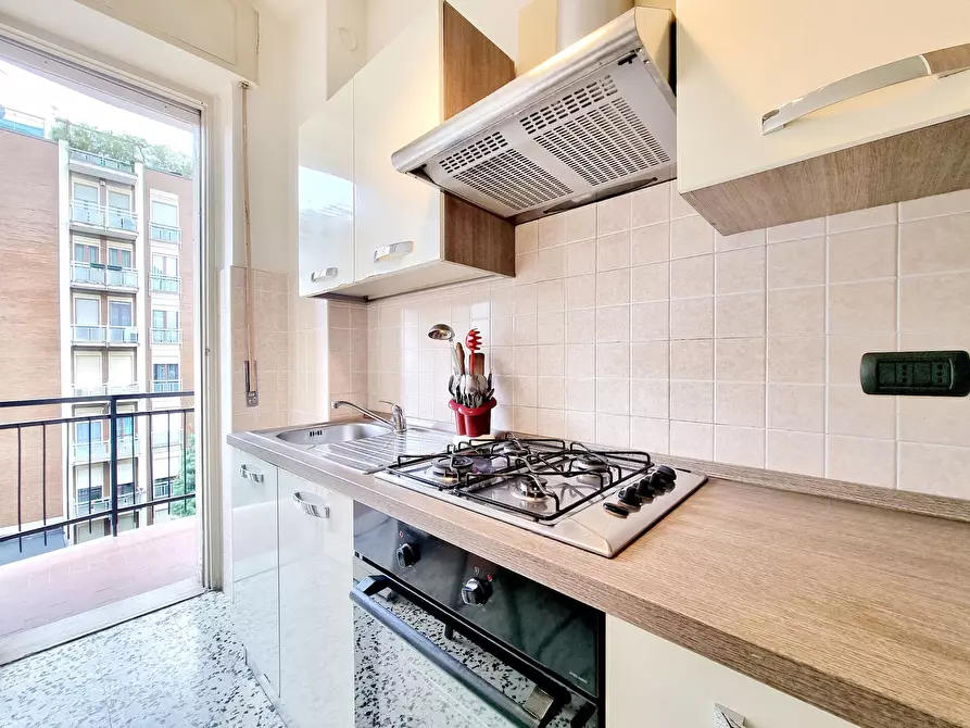 Immagine 7 di Appartamento in affitto  in Via Doberdò a Milano