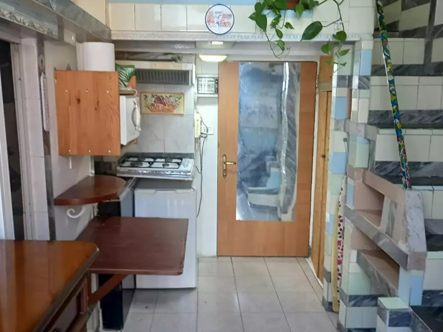 Immagine 4 di Casa indipendente in affitto  in Via Luigi Pianciani a Roma