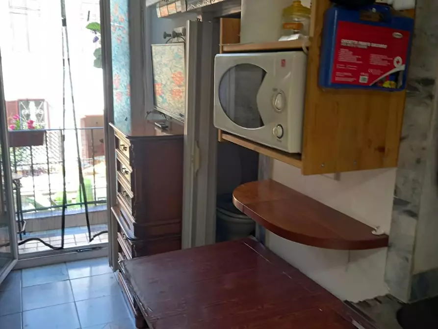 Immagine 2 di Casa indipendente in affitto  in Via Luigi Pianciani a Roma