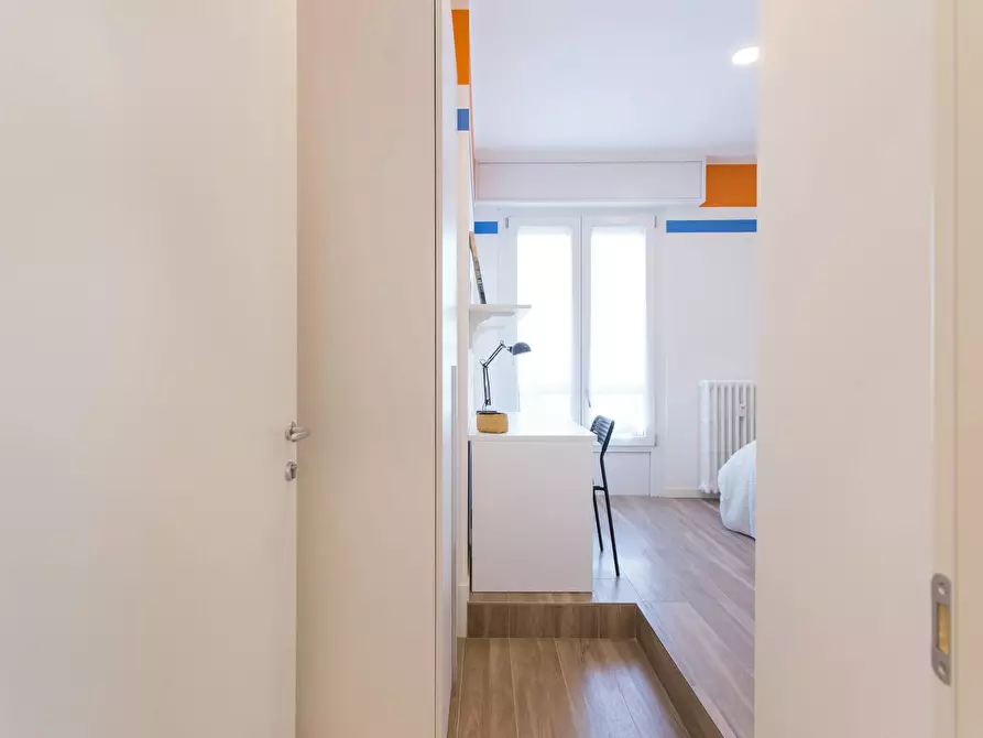 Immagine 4 di Camera in affitto  in Via Gentile Bellini a Milano
