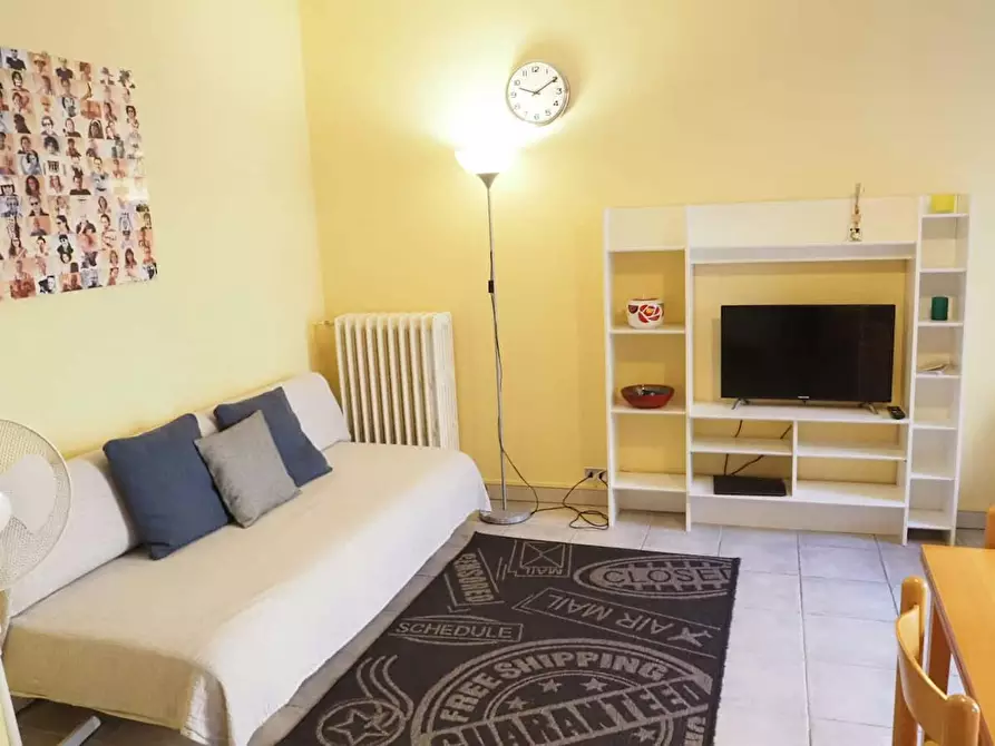 Immagine 4 di Appartamento in affitto  in Via Genova a Torino