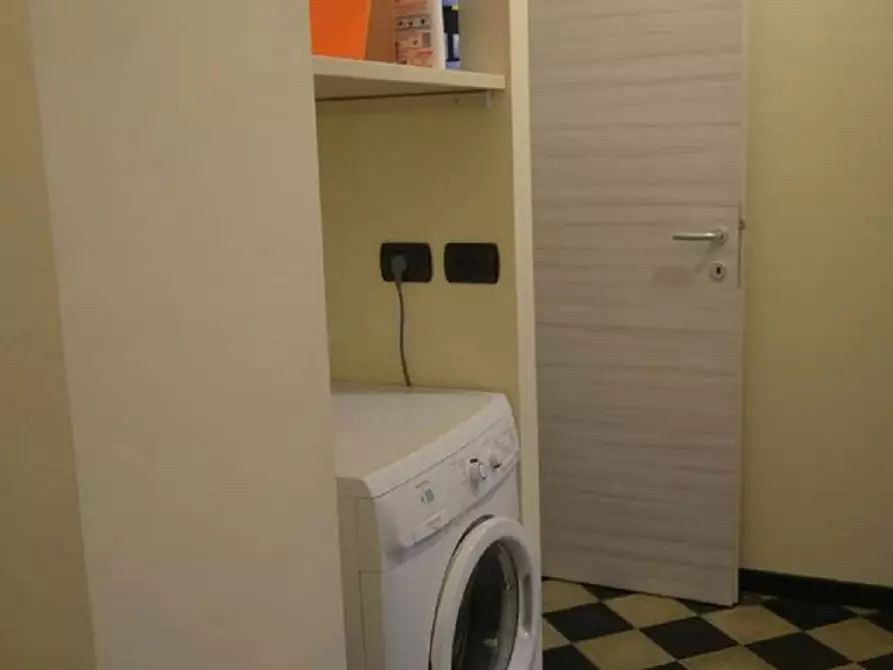 Immagine 9 di Camera in affitto  in Via Andrea Massena a Torino