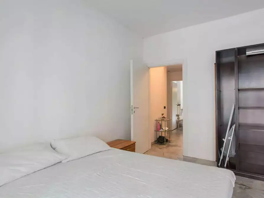 Immagine 3 di Camera in affitto  in Via Carnia a Milano