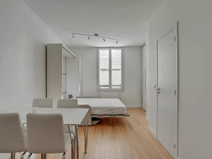 Immagine 6 di Appartamento in affitto  in Rue des Batignolles a Paris 17