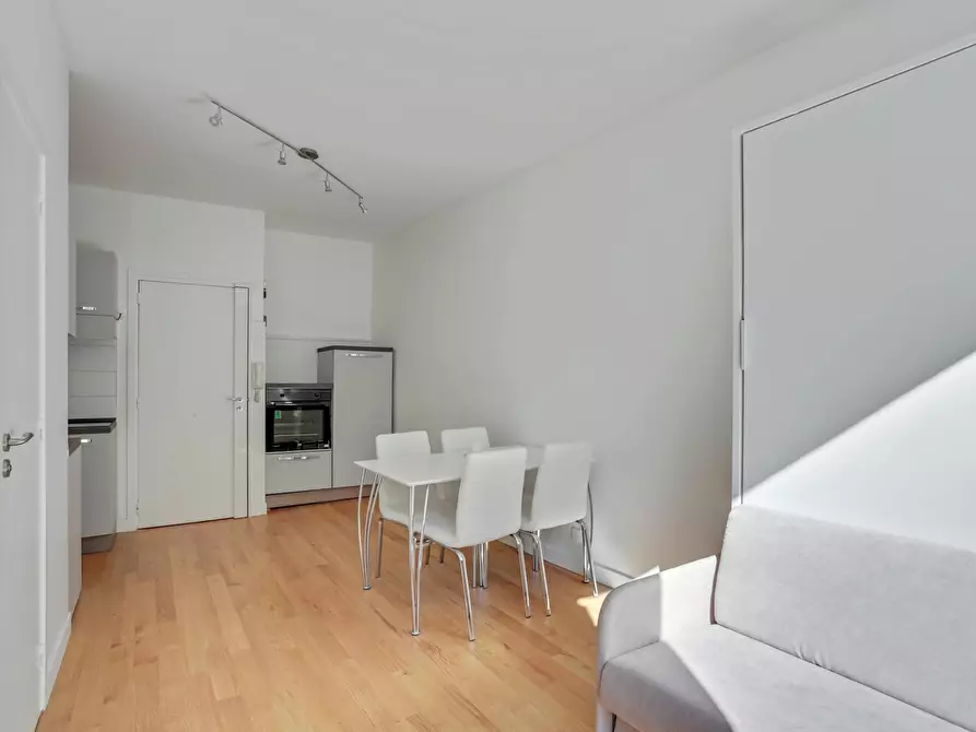Immagine 9 di Appartamento in affitto  in Rue des Batignolles a Paris 17