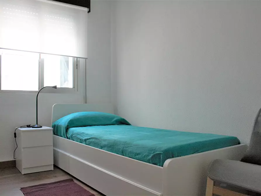 Immagine 2 di Camera in affitto  in Calle Sol a Sevilla