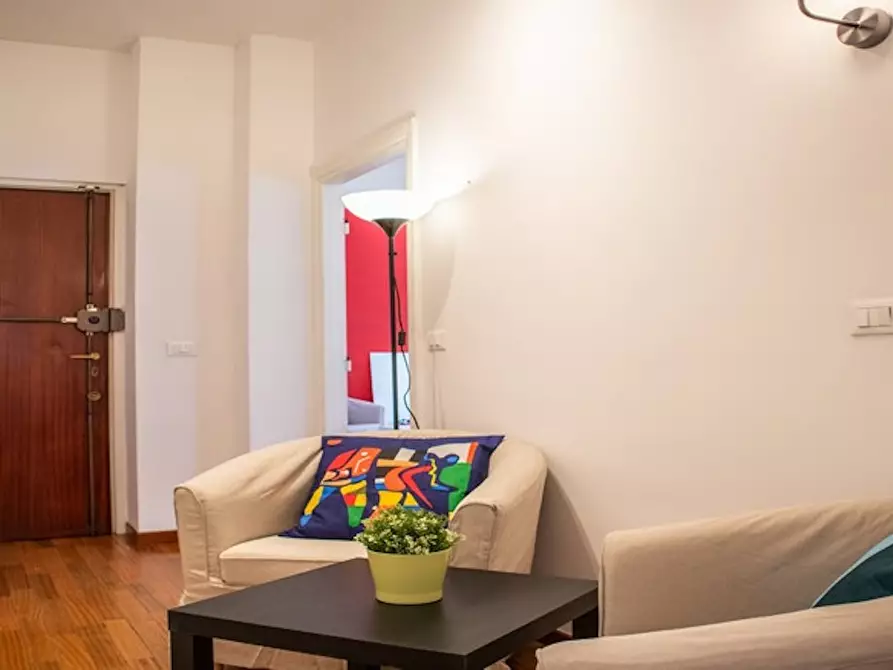 Immagine 5 di Camera in affitto  in Via Alfredo Catalani a Roma