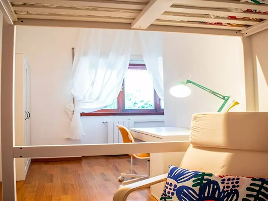 Immagine 4 di Camera in affitto  in Via Alfredo Catalani a Roma