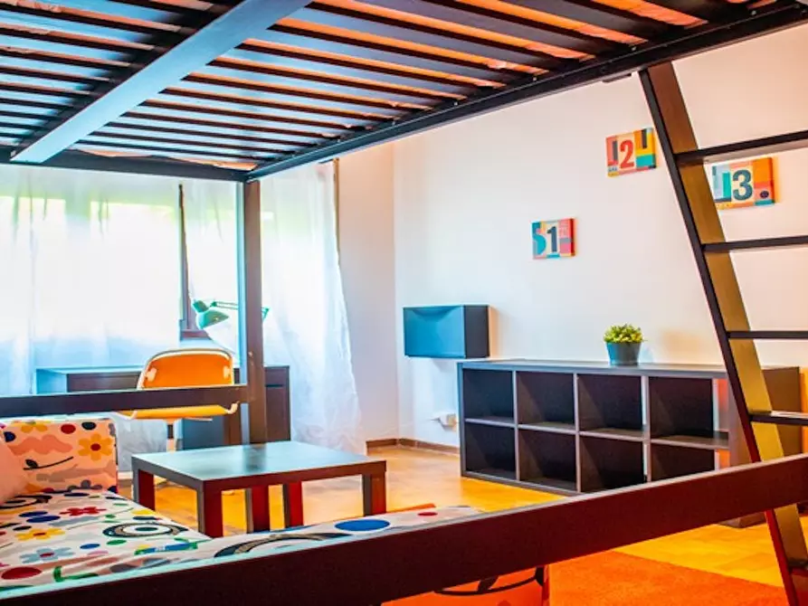 Immagine 3 di Camera in affitto  in Via Alfredo Catalani a Roma