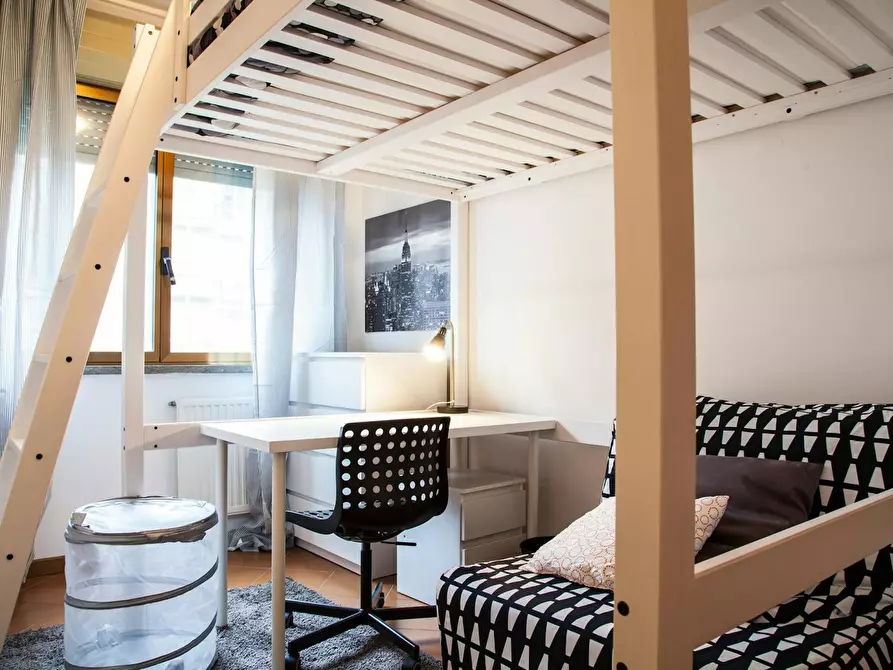 Immagine 2 di Camera in affitto  in Via della Tenuta del Casalotto a Roma