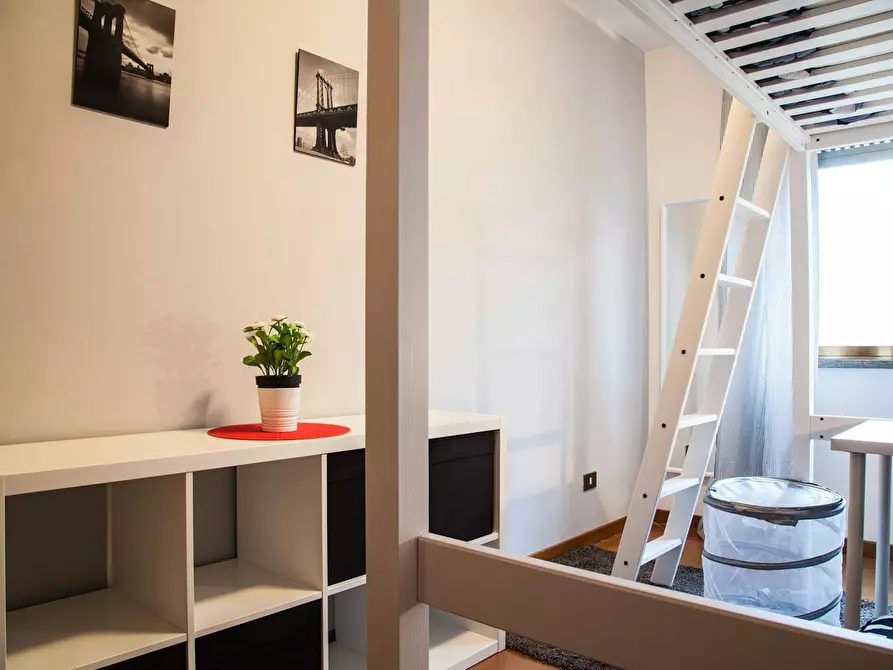 Immagine 3 di Camera in affitto  in Via della Tenuta del Casalotto a Roma