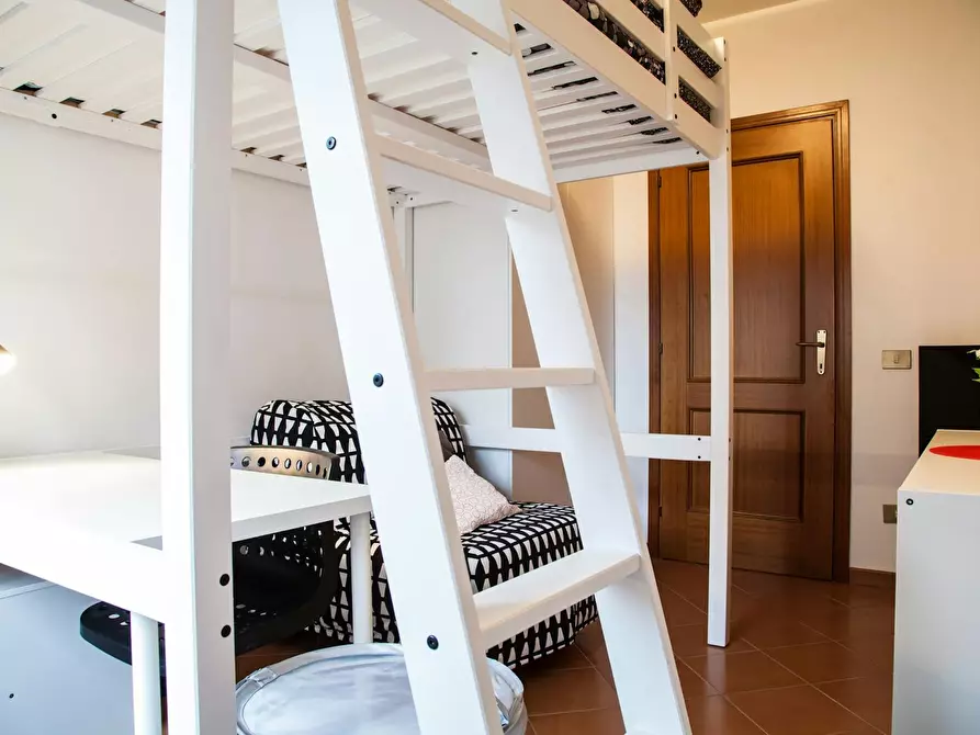 Immagine 5 di Camera in affitto  in Via della Tenuta del Casalotto a Roma