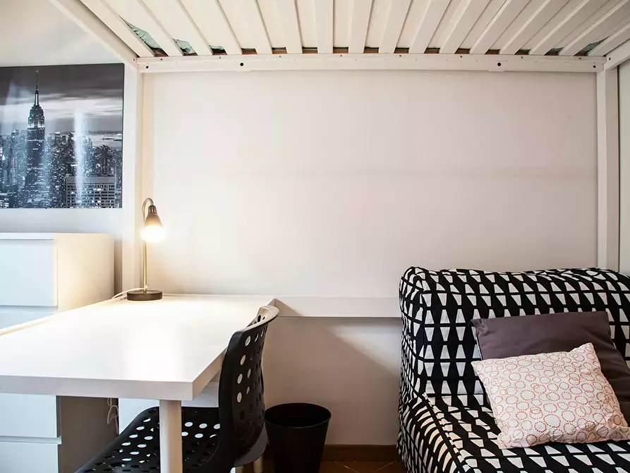 Immagine 4 di Camera in affitto  in Via della Tenuta del Casalotto a Roma