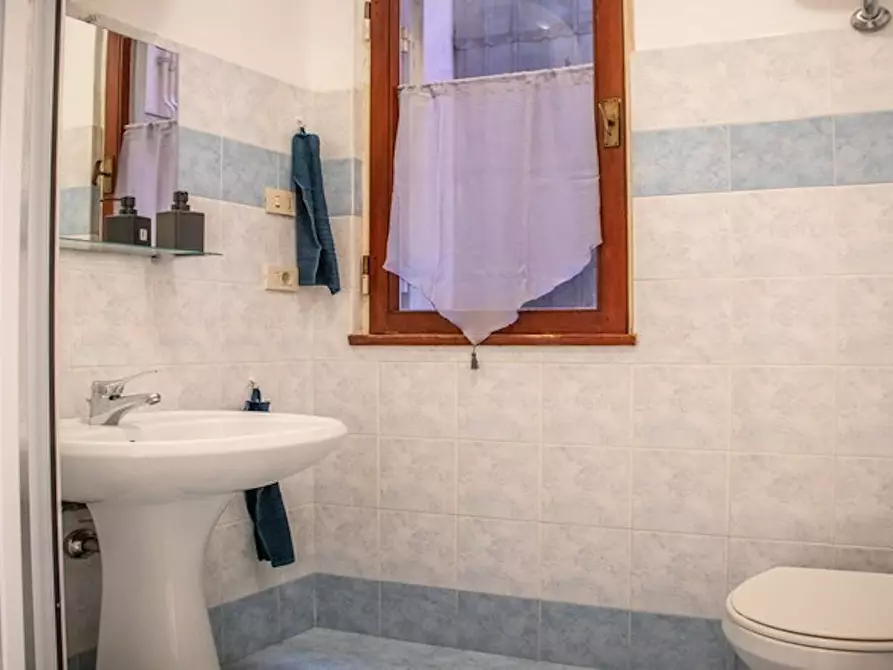 Immagine 7 di Camera in affitto  in Via Alfredo Catalani a Roma