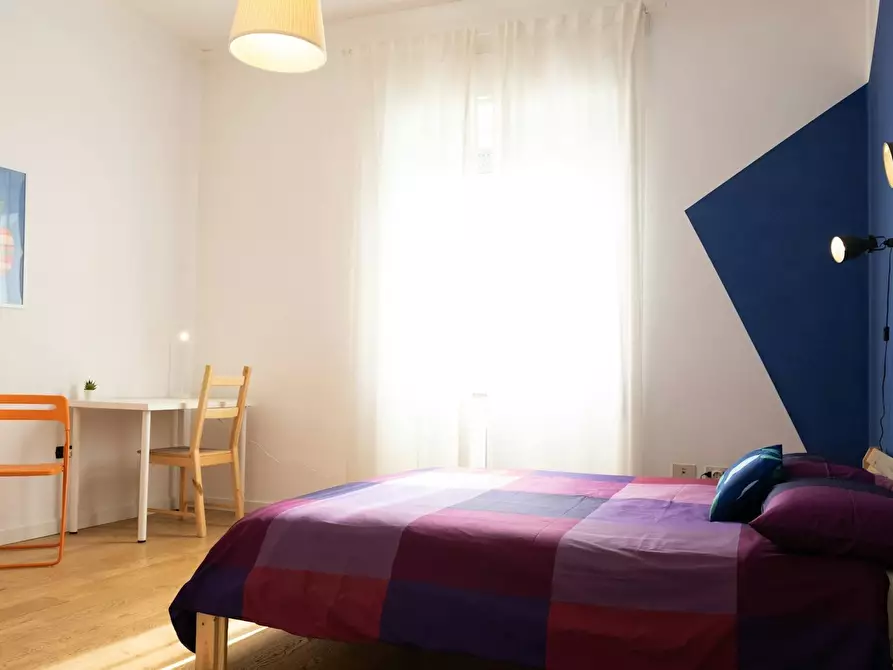 Immagine 6 di Camera in affitto  in Via dei Glicini a Roma