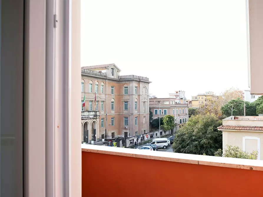 Immagine 6 di Camera in affitto  in Via dei Glicini a Roma