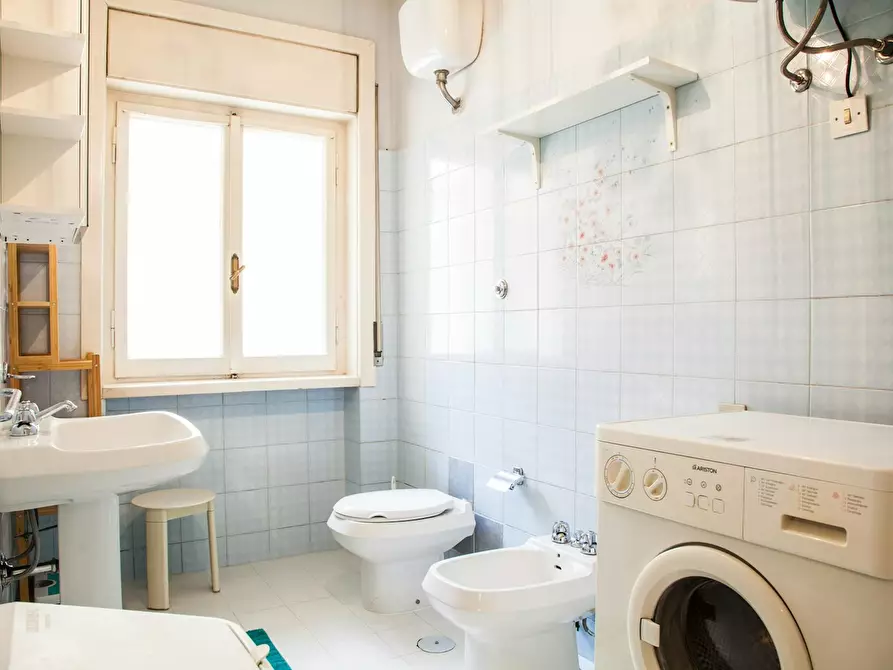 Immagine 9 di Camera in affitto  in Via Tiburtina a Roma