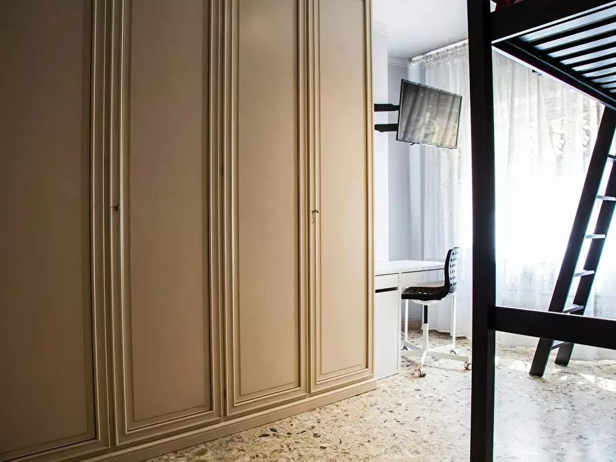 Immagine 6 di Camera in affitto  in Via Tiburtina a Roma