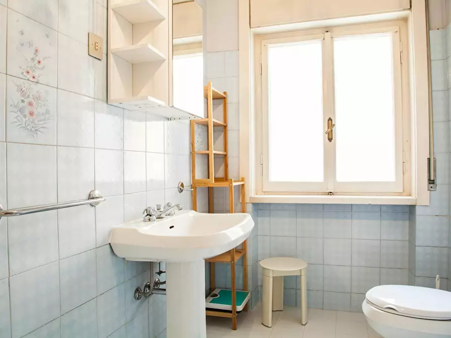 Immagine 10 di Camera in affitto  in Via Tiburtina a Roma