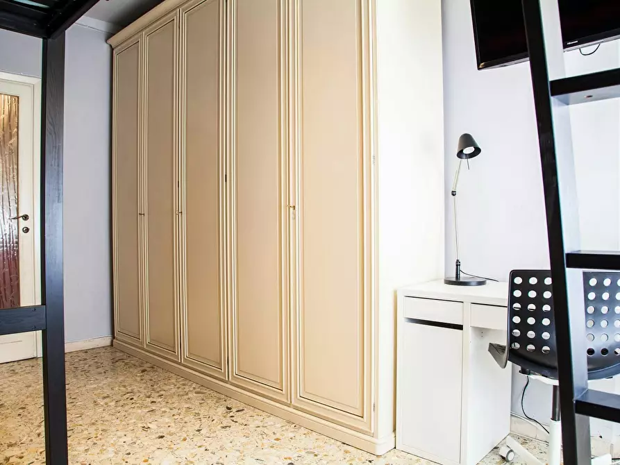 Immagine 3 di Camera in affitto  in Via Tiburtina a Roma