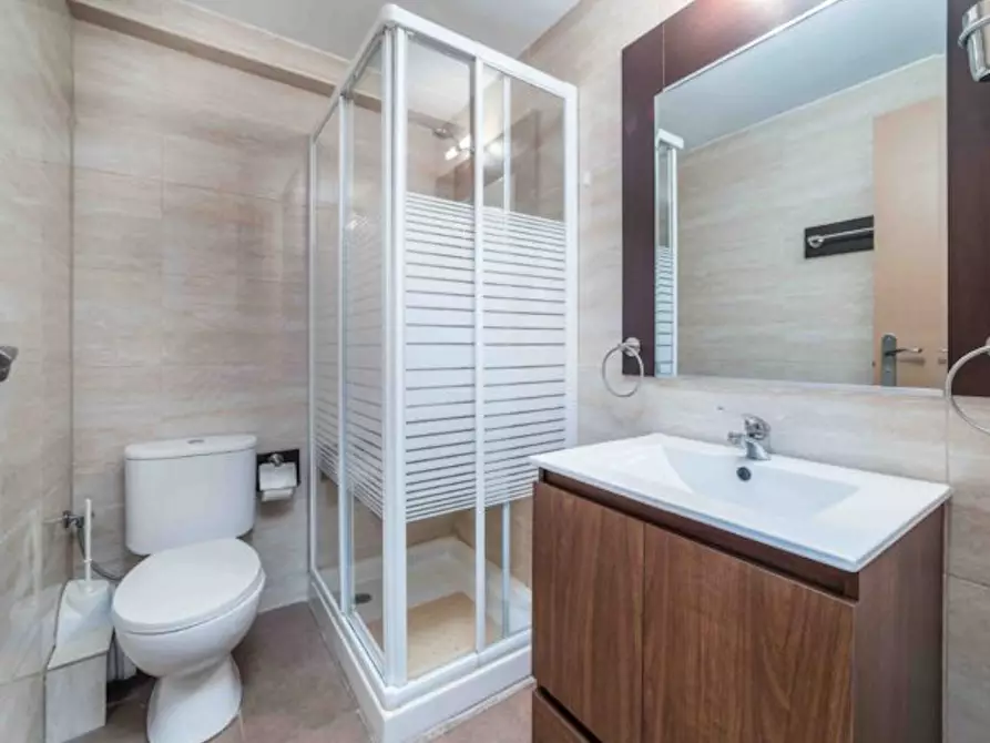 Immagine 9 di Camera in affitto  in Avenida del Cid a Valencia