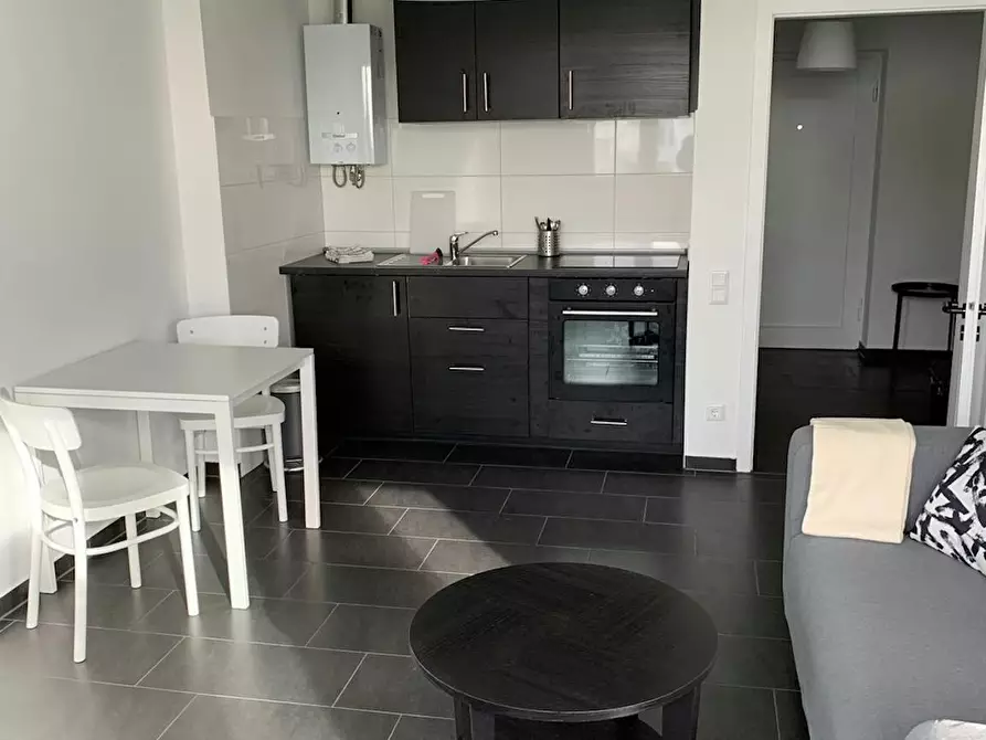 Immagine 1 di Appartamento in affitto  in Bonner Straße a Düsseldorf