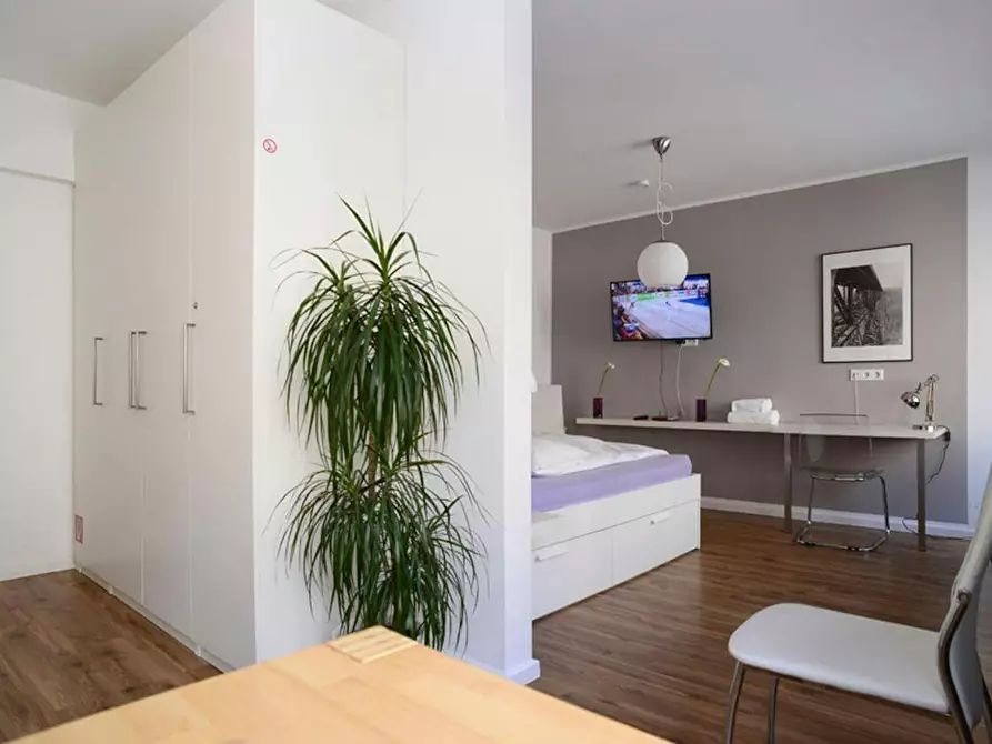 Immagine 4 di Appartamento in affitto  in Leopoldstraße a Düsseldorf
