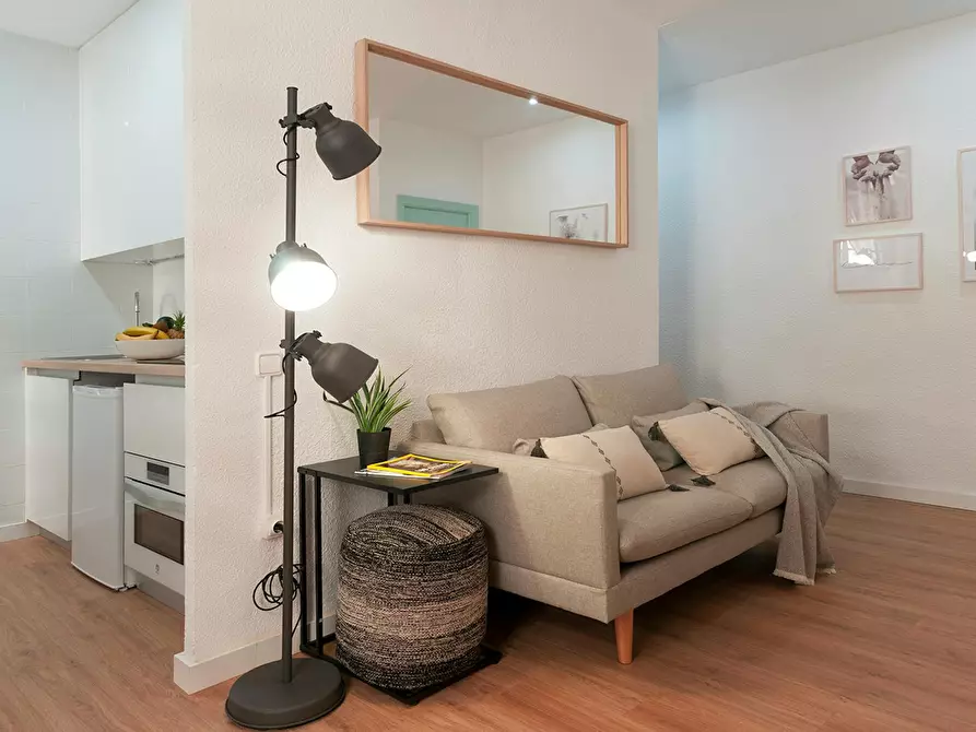 Immagine 3 di Appartamento in affitto  in Carrer de Santa Irene a Valencia