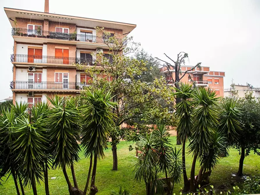 Immagine 9 di Camera in affitto  in Via della Tenuta del Casalotto a Roma