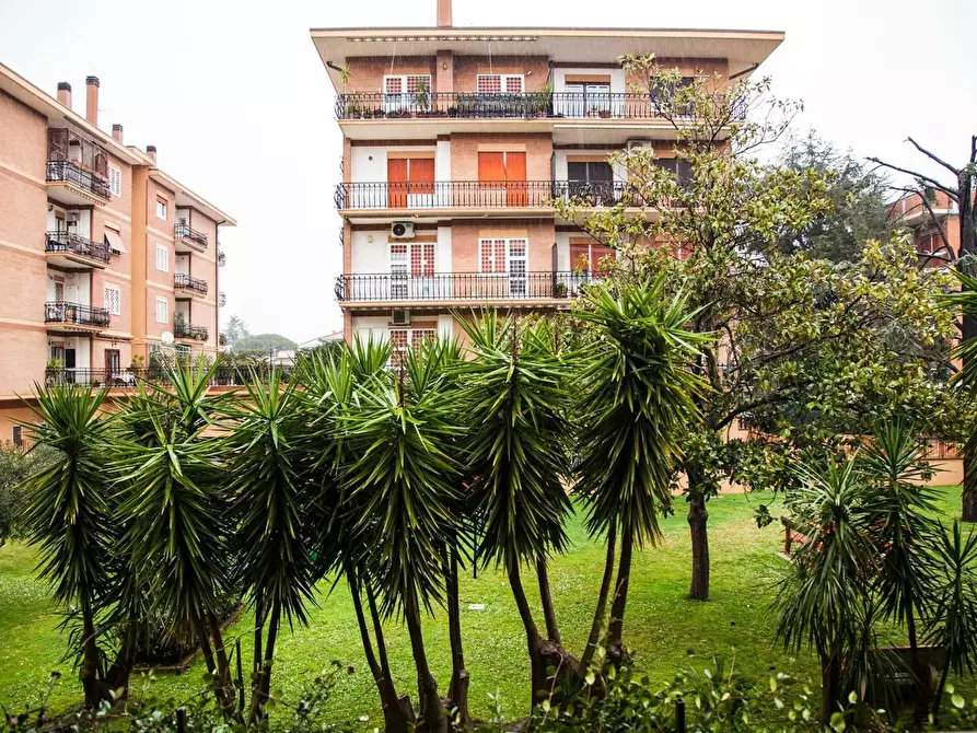 Immagine 8 di Camera in affitto  in Via della Tenuta del Casalotto a Roma