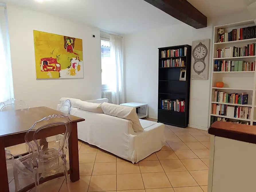 Immagine 1 di Appartamento in affitto  in Via Mirasole a Bologna