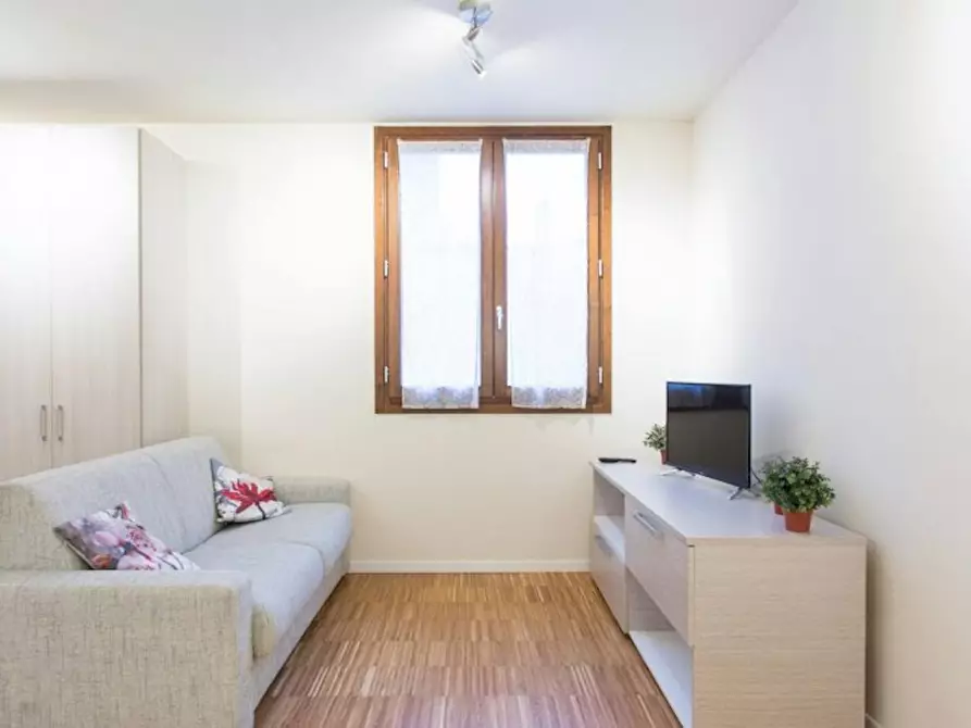 Immagine 4 di Appartamento in affitto  in Via Francesco Primaticcio a Milano