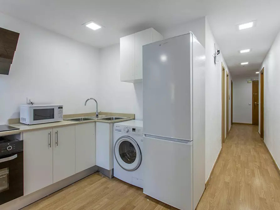 Immagine 8 di Camera in affitto  in Carrer d'Èol a Valencia