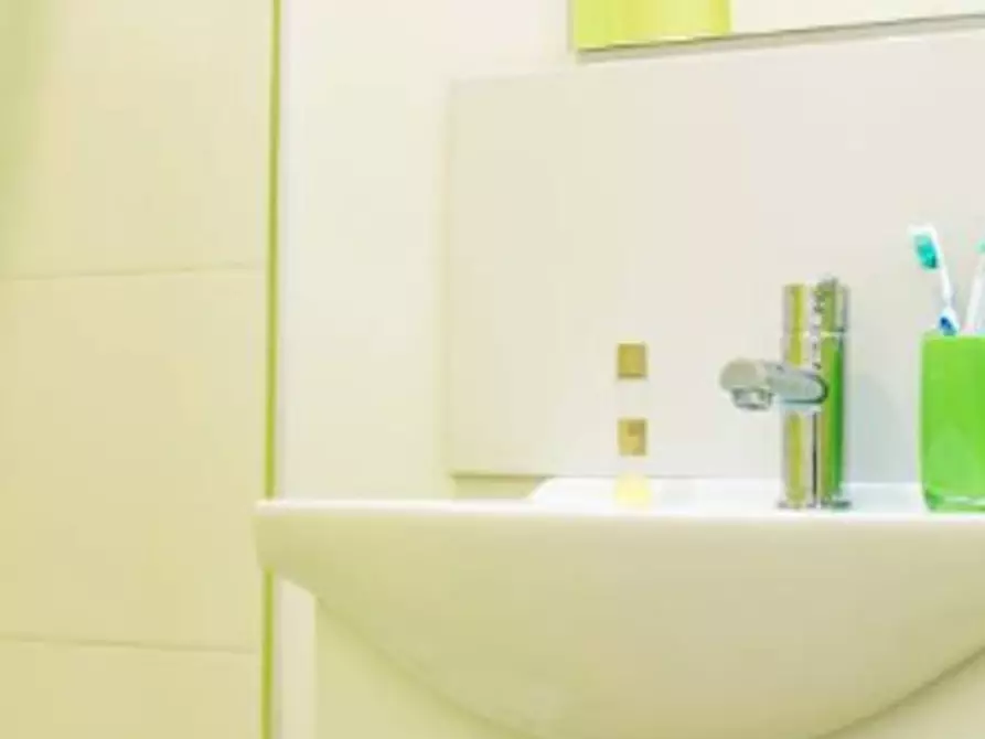 Immagine 9 di Camera in affitto  in Calle José Carsi a Burjassot