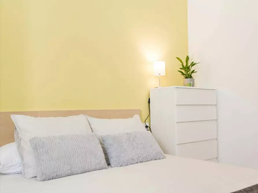 Immagine 5 di Camera in affitto  in Calle José Carsi a Burjassot