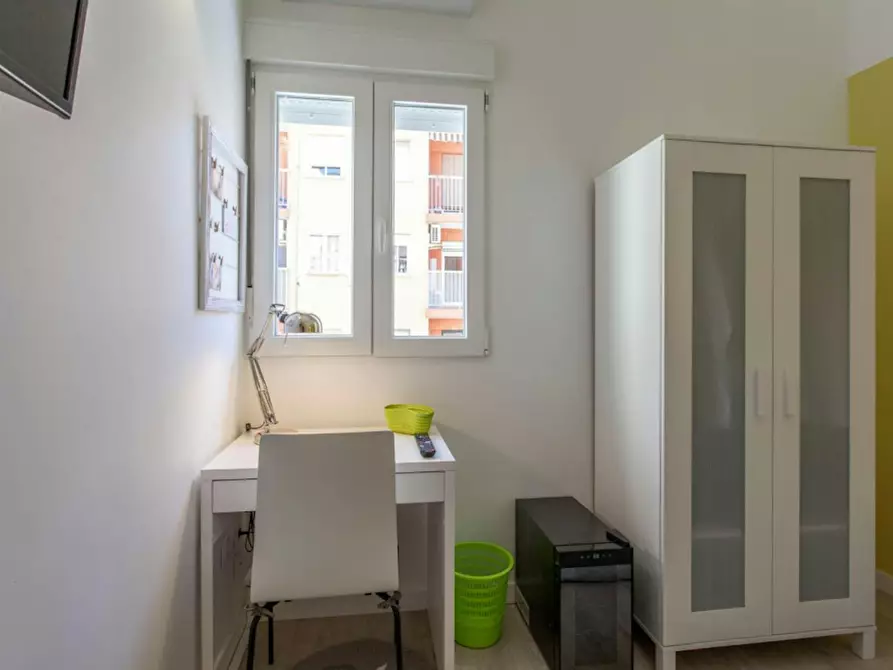 Immagine 2 di Camera in affitto  in Calle José Carsi a Burjassot