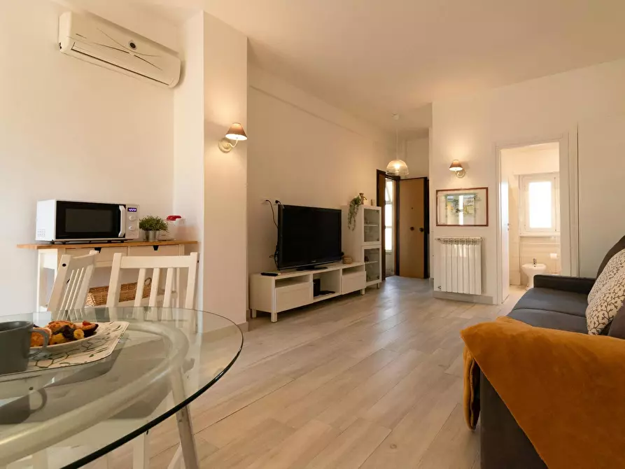 Immagine 5 di Appartamento in affitto  in Via Tuscolana a Roma