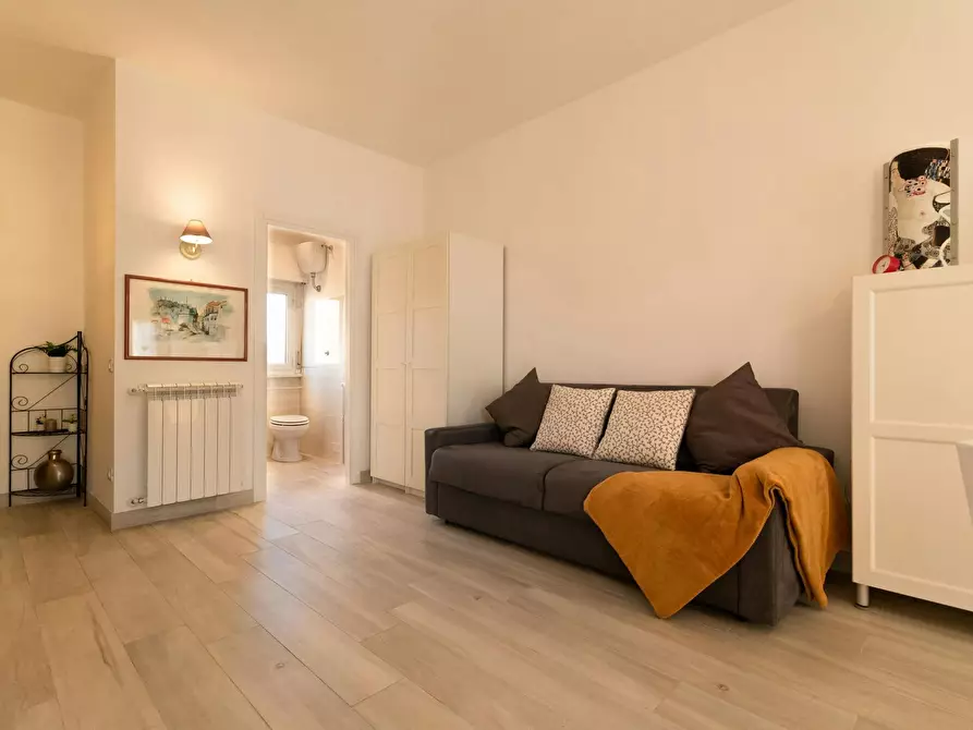 Immagine 2 di Appartamento in affitto  in Via Tuscolana a Roma