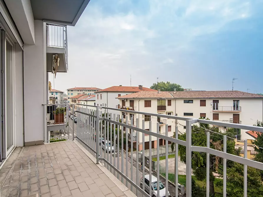 Immagine 10 di Camera in affitto  in Via Niccolò Copernico a Padova