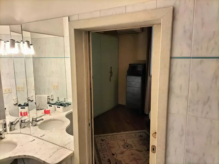 Immagine 10 di Appartamento in affitto  in Via dell'Alloro a Firenze