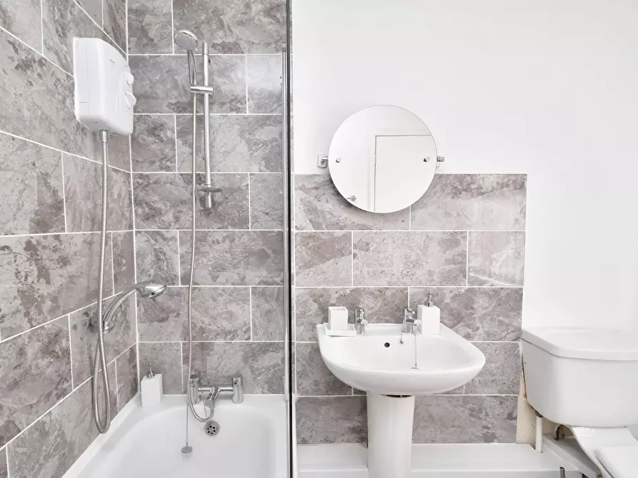 Immagine 7 di Casa indipendente in affitto  in Grosvenor Avenue a 