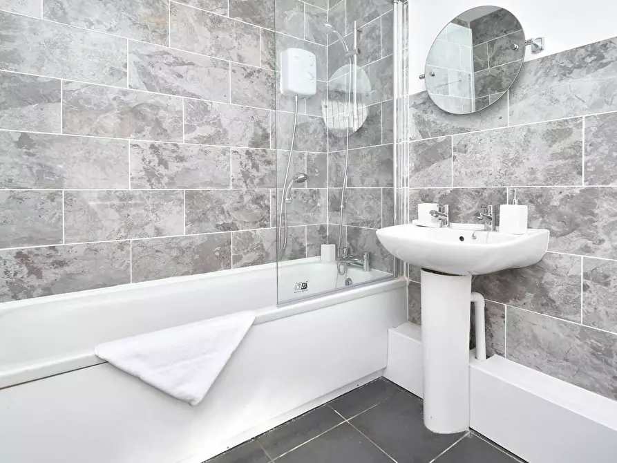Immagine 8 di Casa indipendente in affitto  in Grosvenor Avenue a 