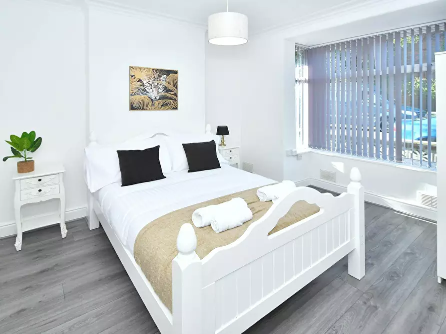 Immagine 4 di Casa indipendente in affitto  in Grosvenor Avenue a 