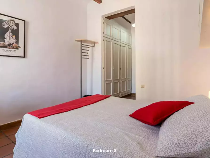 Immagine 2 di Camera in affitto  in Carrer de les Danses a Valencia